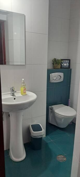 Mendes Family Homestay - B&B In The Heart Of Praia Exterior foto